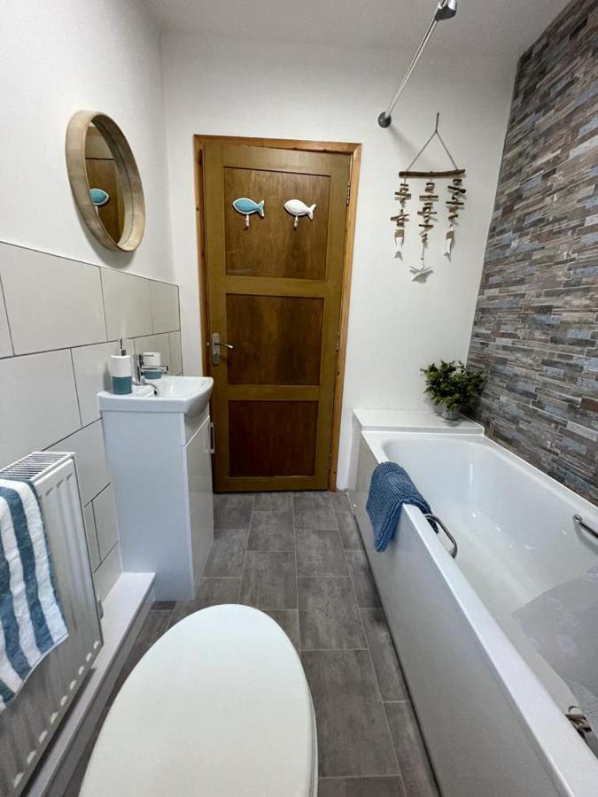 Harbour Loft! Newly Refurbished 3 Bed Flat! Burry Port Exterior photo