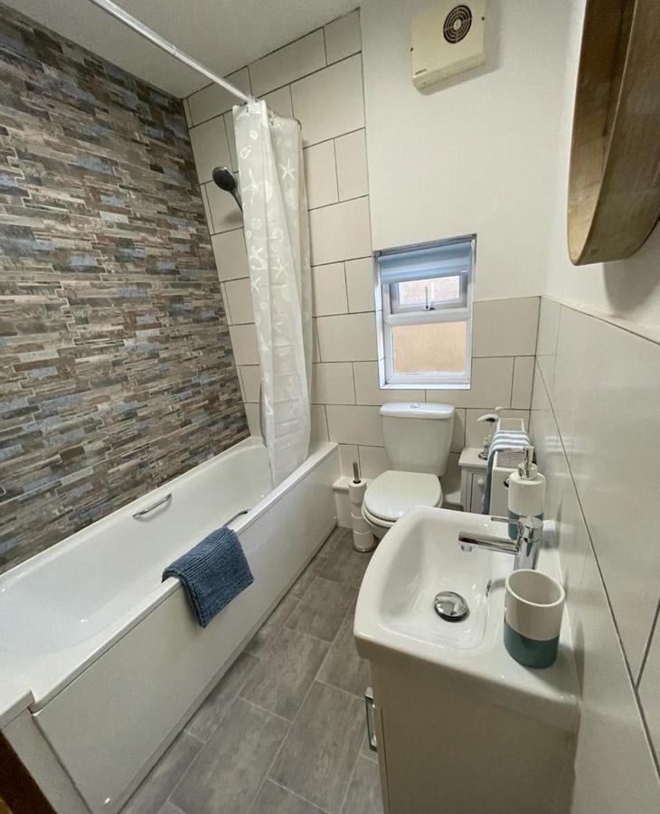 Harbour Loft! Newly Refurbished 3 Bed Flat! Burry Port Exterior photo