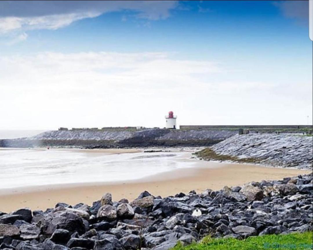 Harbour Loft! Newly Refurbished 3 Bed Flat! Burry Port Exterior photo